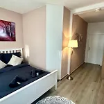 Stylisches Altstadt-apartment Mit Balkon Nahe Hafen * Wißmar
