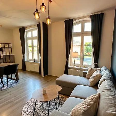 Апартаменты Stylisches Altstadt-apartment Mit Balkon Nahe Hafen